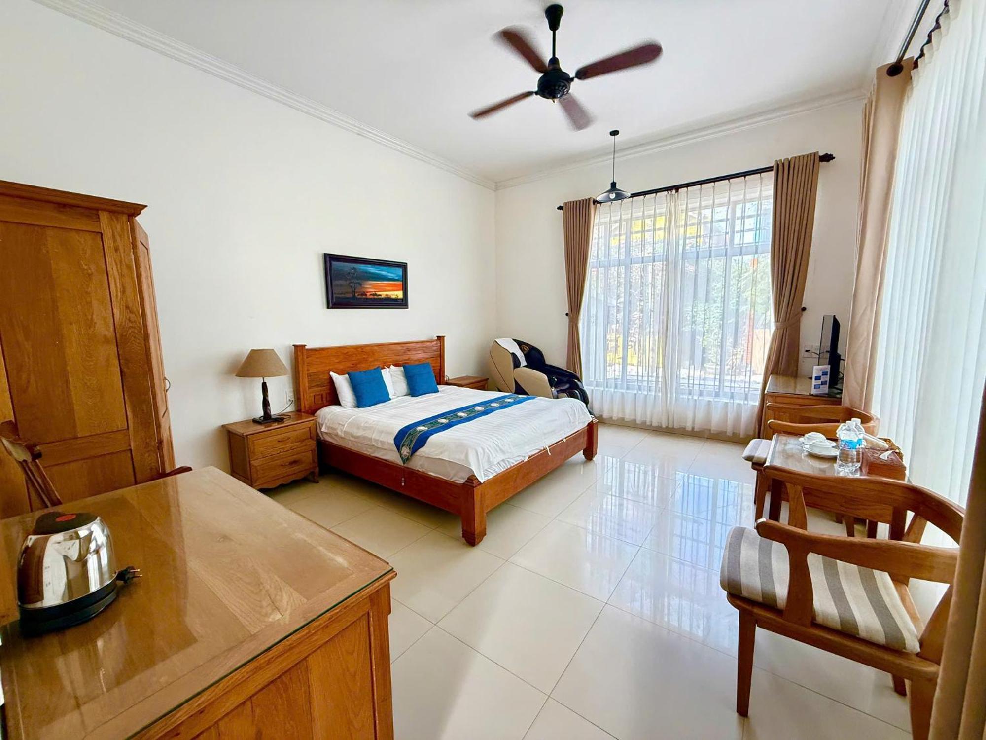 King Room